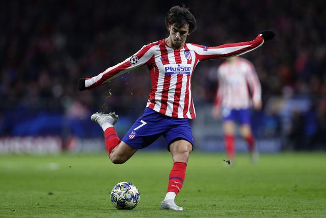 不怕硬碰硬！林诗栋打穿反手位小三角，高承睿1-.